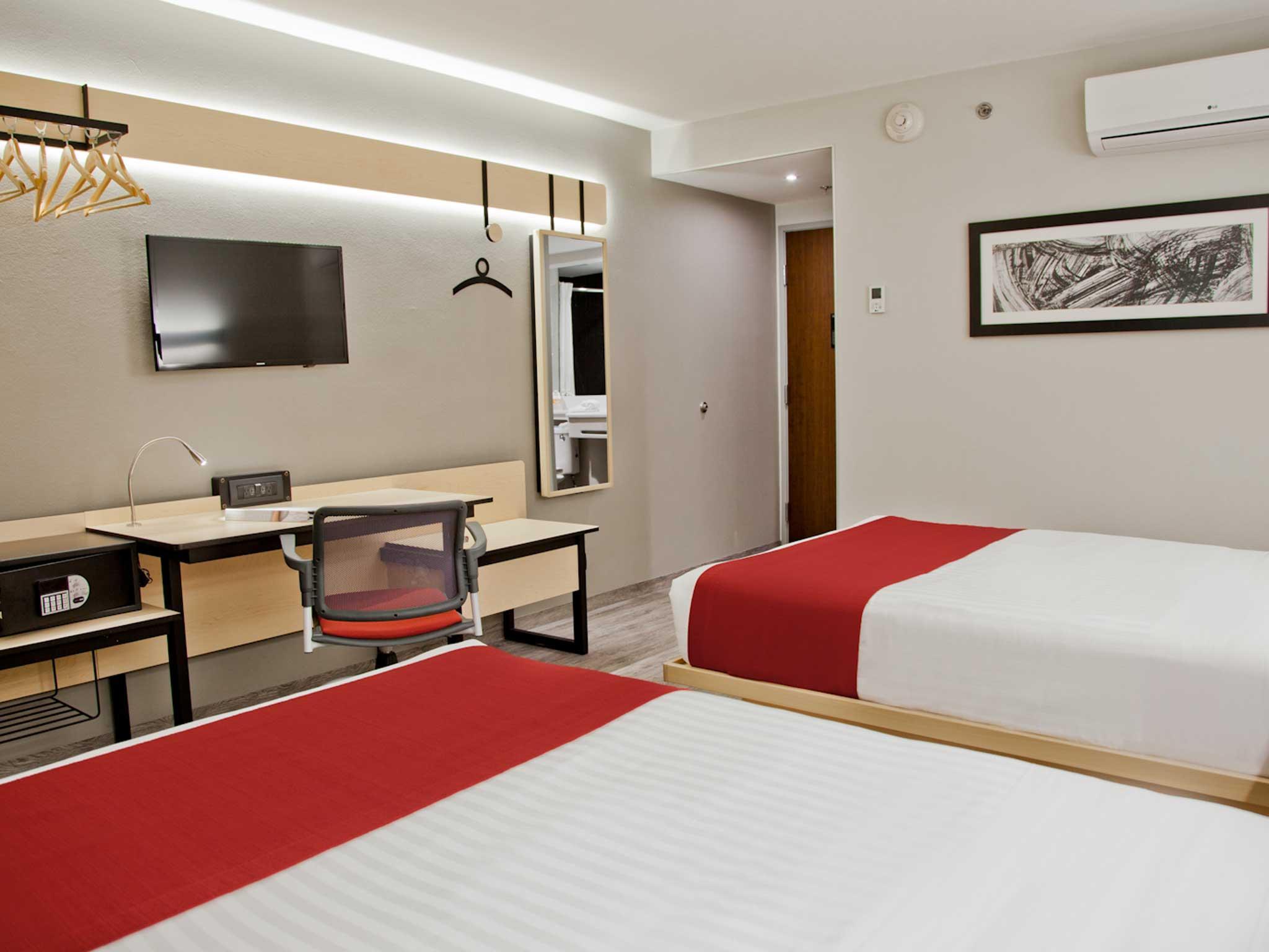 City Express By Marriott León de los Aldamas Extérieur photo