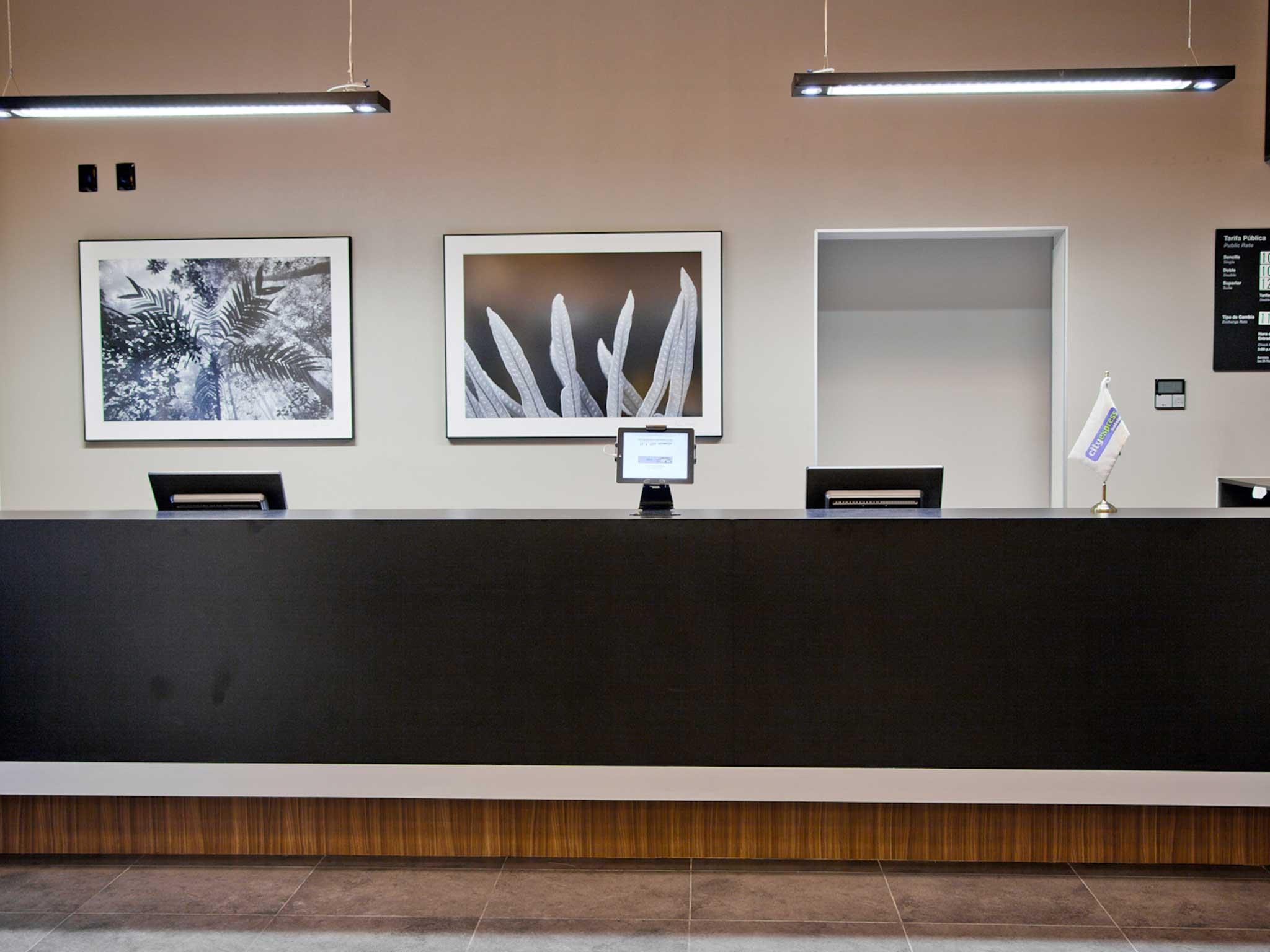 City Express By Marriott León de los Aldamas Extérieur photo