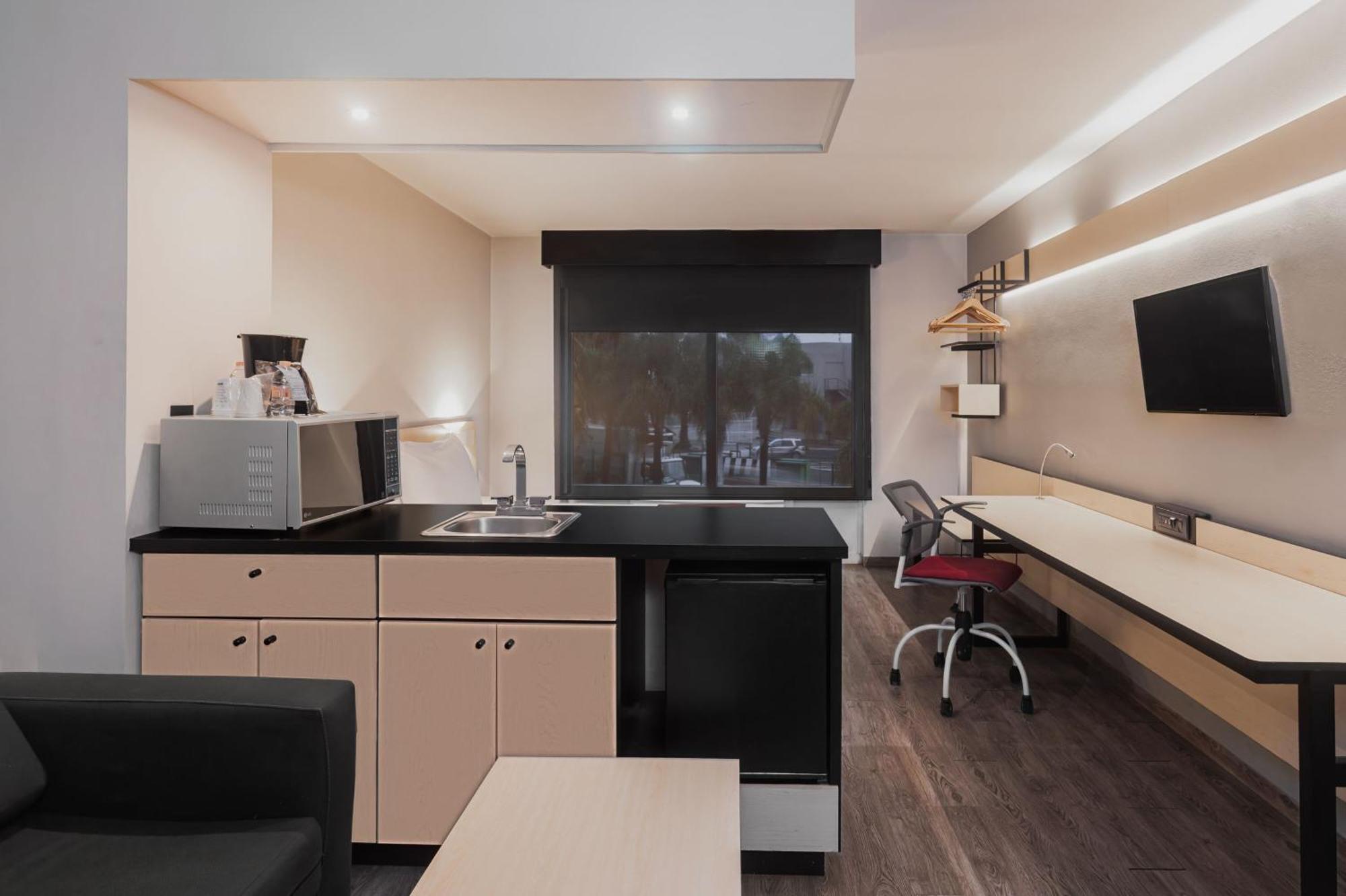 City Express By Marriott León de los Aldamas Extérieur photo